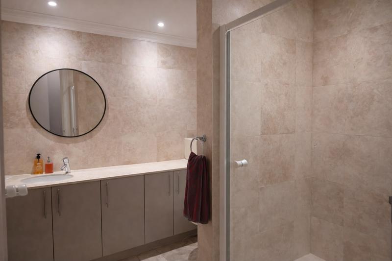 To Let 3 Bedroom Property for Rent in Somerset West Western Cape